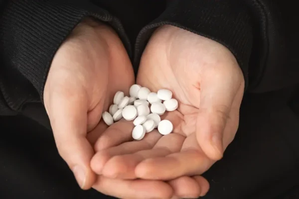 What is zopiclone tablets